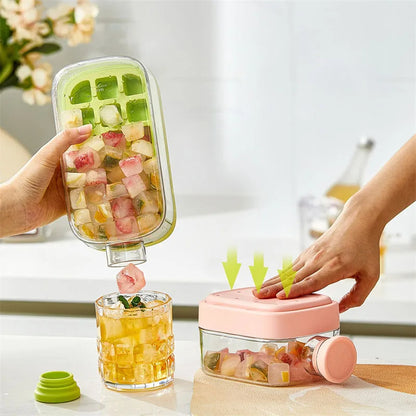 Ice Cube Tray With Straw